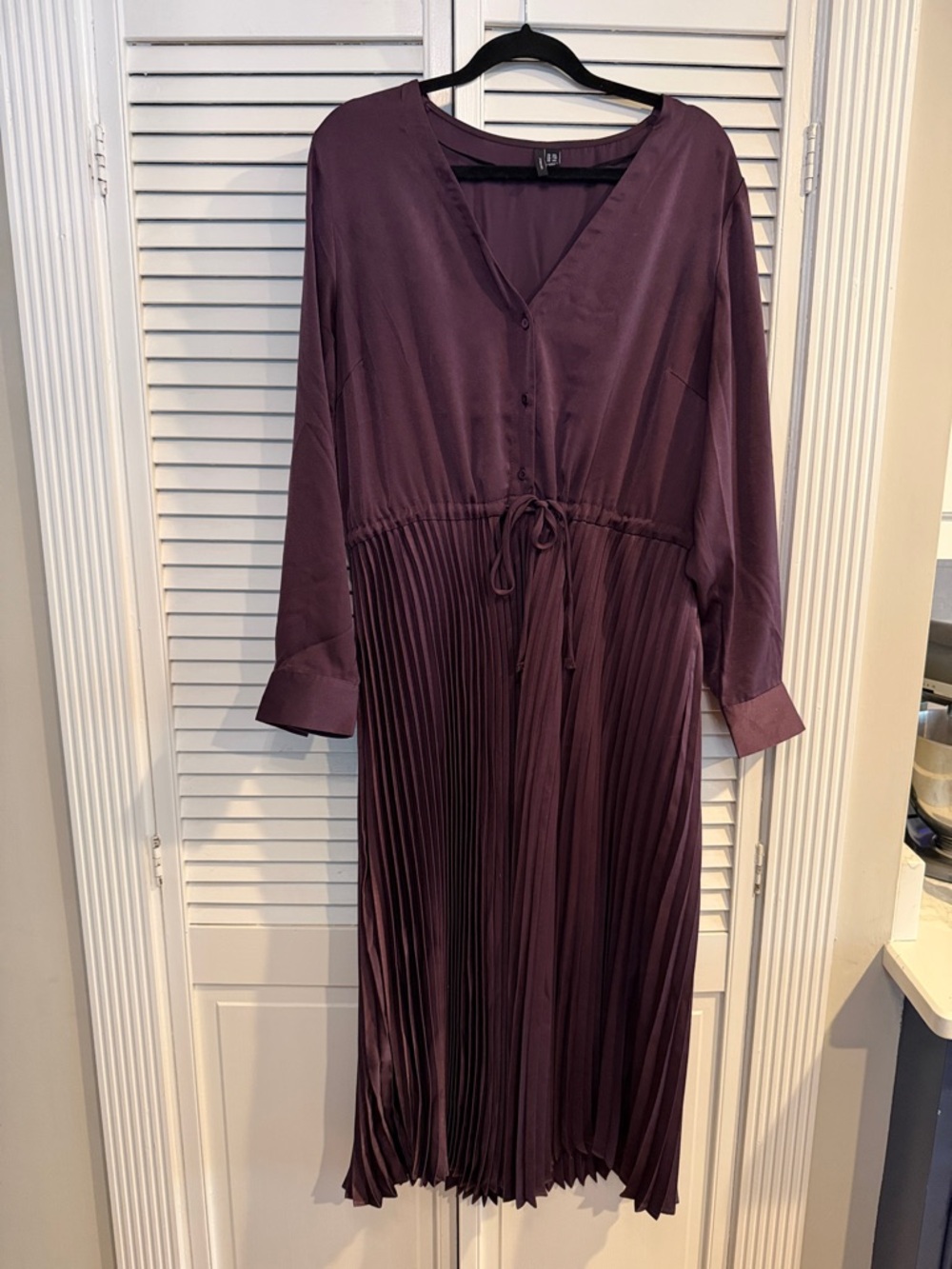 Vero Moda Plum Pleated Long Sleeve Midi Dress